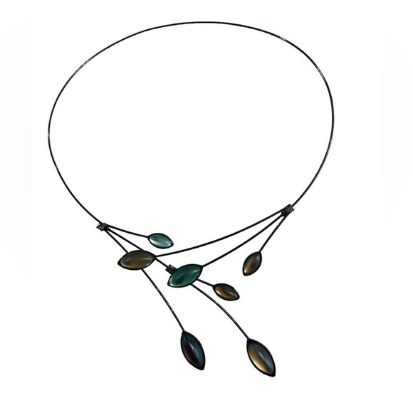 Elowen Jewelry - Elowen Leaf Necklace by Kristina Collection